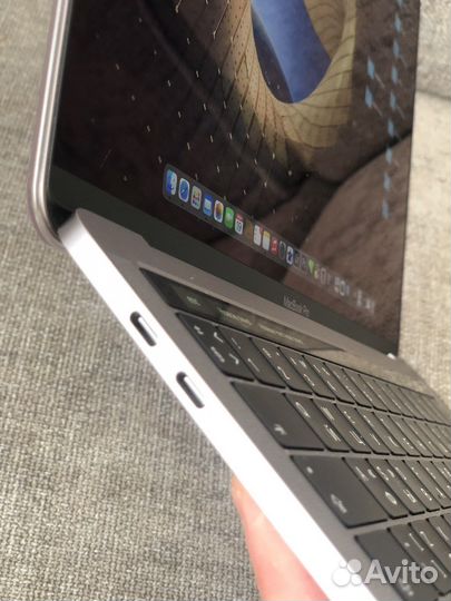 Apple MacBook Pro 13