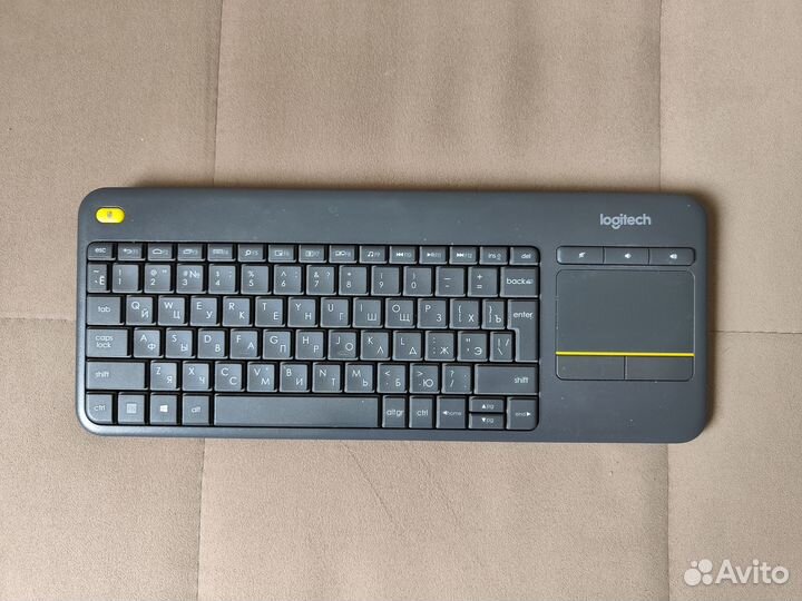 Logitech K400 plus