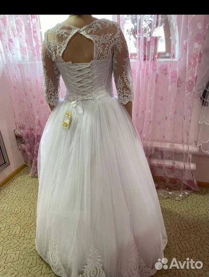 Свадебное платье