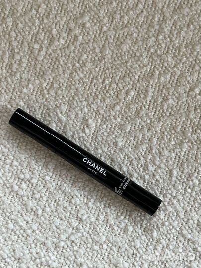 Помада-блеск для губ Chanel rouge coco stylo 214