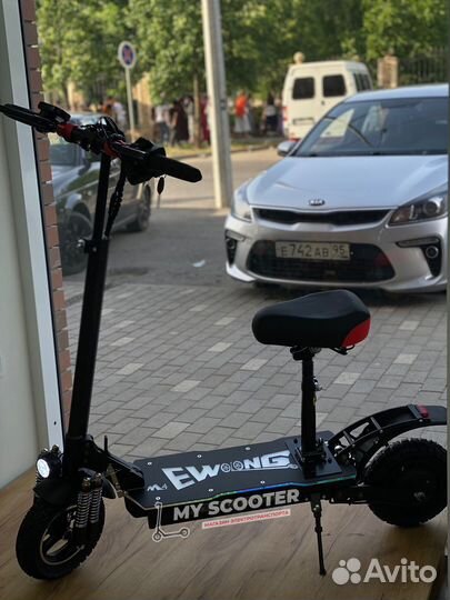 Электросамокат М4 PRO