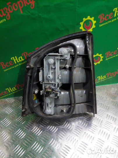 Фонарь задний правый Opel Vectra седан