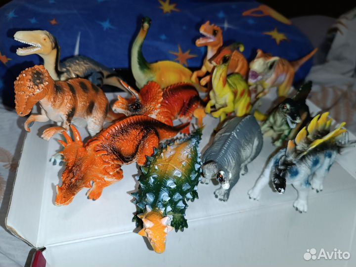 Динозавры 12 шт