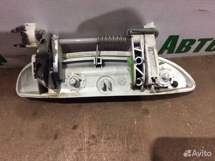 Ручка дверная левая ваз (LADA) Largus