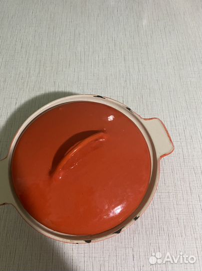 Продам эмалированные чугунки