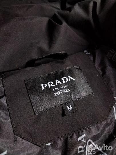 Пуховик Prada