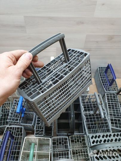Корзины столовых приборов для посудомоечных машин