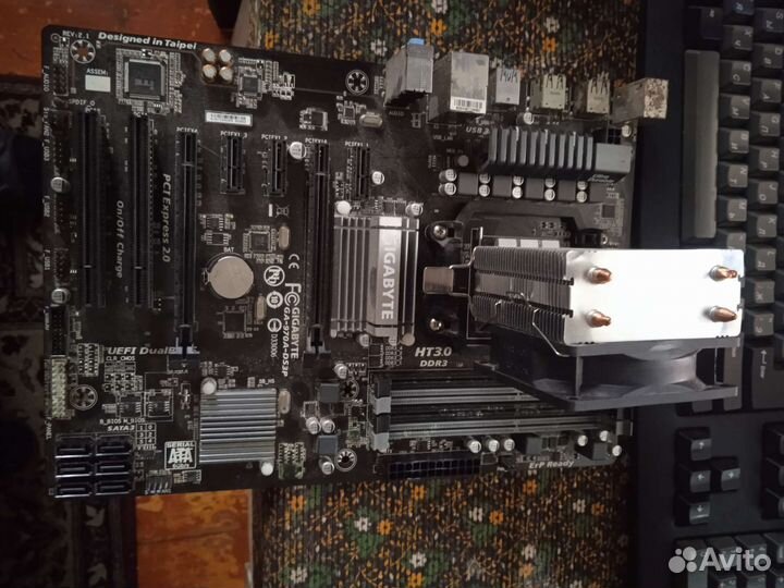 Материнская плата