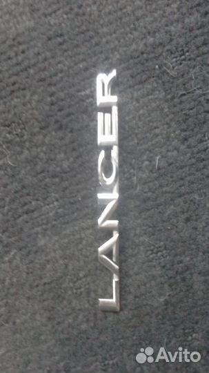 Эмблема Lancer