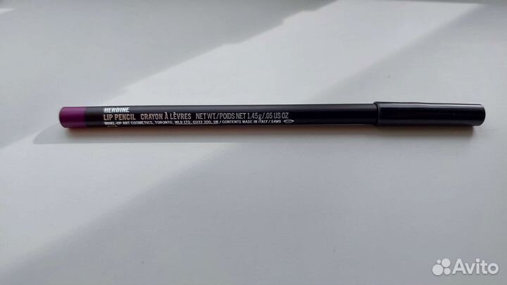 Карандаш MAC Heroine