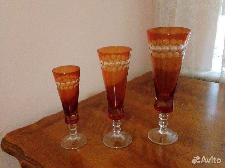 Фужеры 12 шт.Рюмки 6.5 см. 6 шт