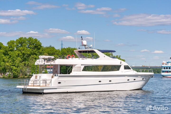 Круиз на частной яхте Majesty 85 из Москвы