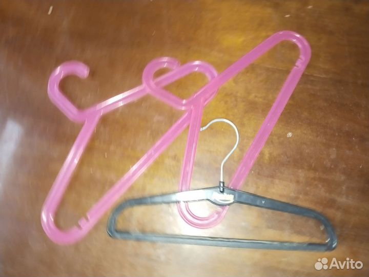 Вешалка, плечики для детской одежды