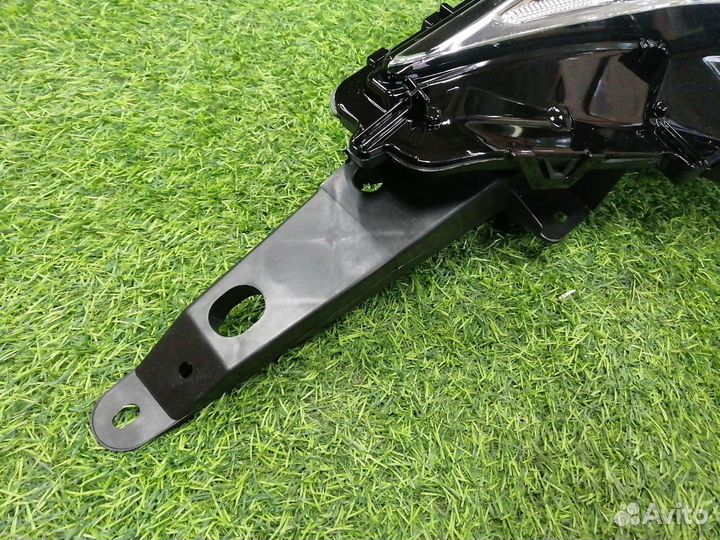 Фара противотуманная левая Lexus Lx570 URJ201 2018