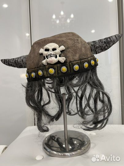 Парик «шлем викинг с рогами»