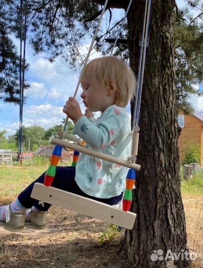 Деревянные качели