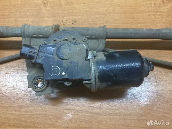 Mitsubishi outlander 1 трапеция дворников