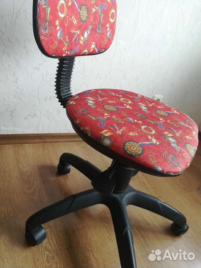 Компьютерное кресло детское