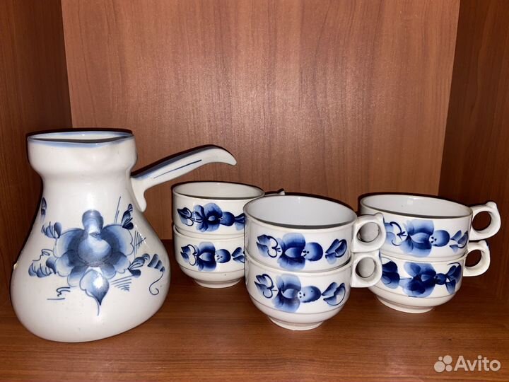 Набор посуды Гжель