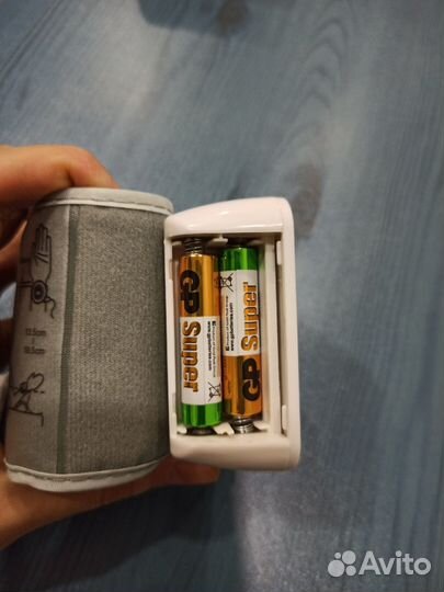 Тонометр новый на запястье, говорящий