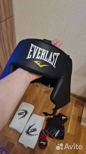 Перчатки для MMA