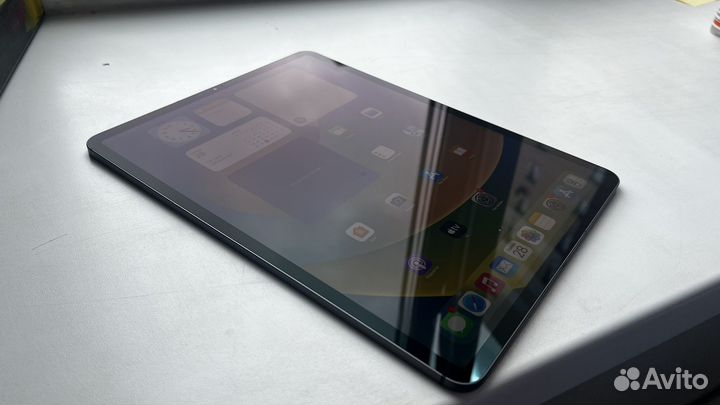 iPad pro 12.9 256 cellular новый