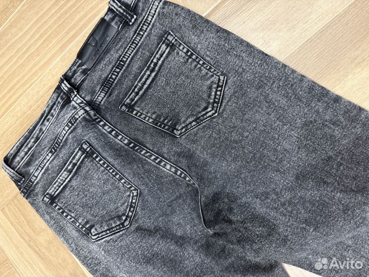 Джинсы клеш