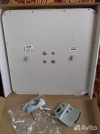Антенна 3G/4G Антэкс Agata Mimo+Кабели+Кронштейн