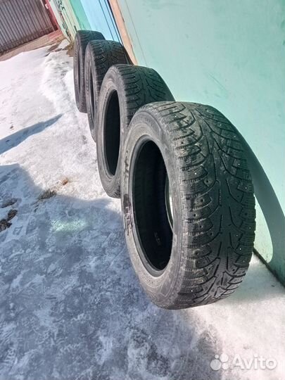 Kumho Road Venture AT 825 235/55 R18