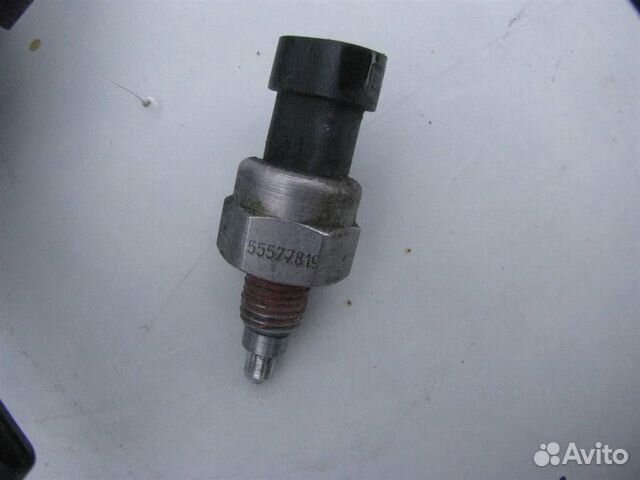 Датчик заднего хода Opel Astra J GTC