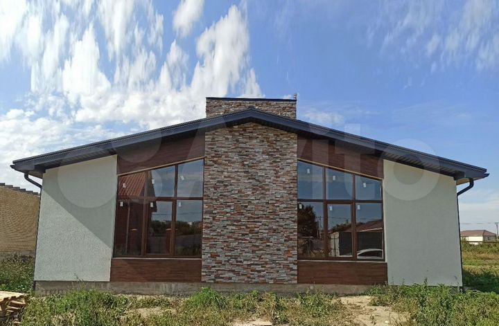 Коттедж 177 м² на участке 9 сот.