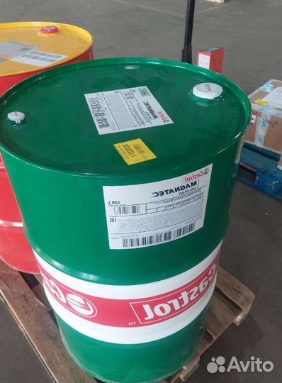 Масло моторное Castrol 15W40 для грузовиков