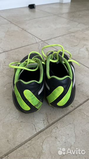 Бутсы футбольные