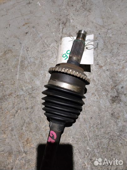 Привод передний правый Мазда 6 gg