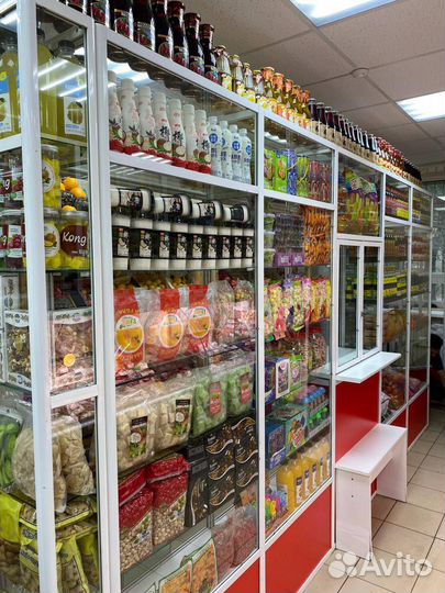 Стеклянная витрина