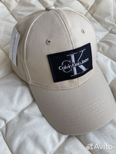 Кепка женская бежевая