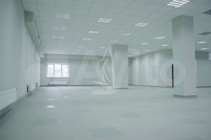 Помещение свободного назначения, 400.0 кв. м