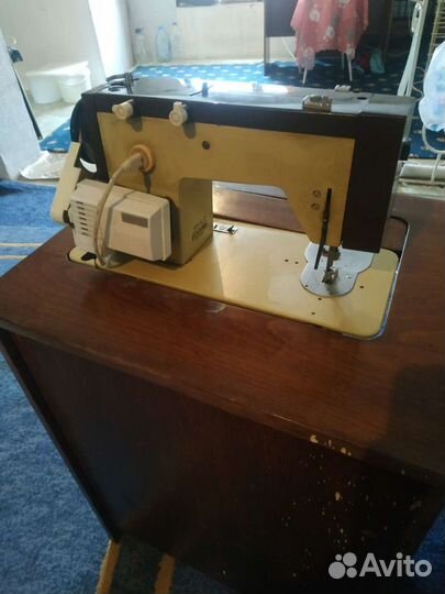 Швейная машинка Veritas