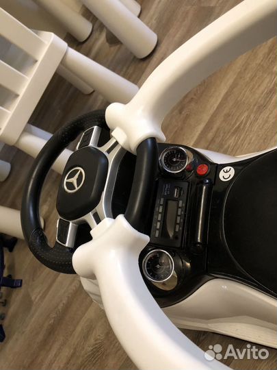 Машина каталка Mercedes -Benz gl63 с ручкой