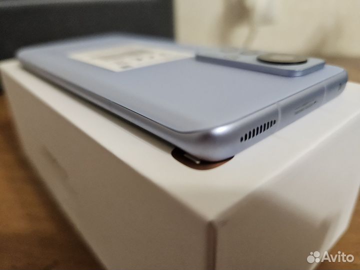 Xiaomi 12, 8/256 ГБ