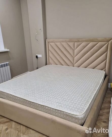 Кровать 200х200