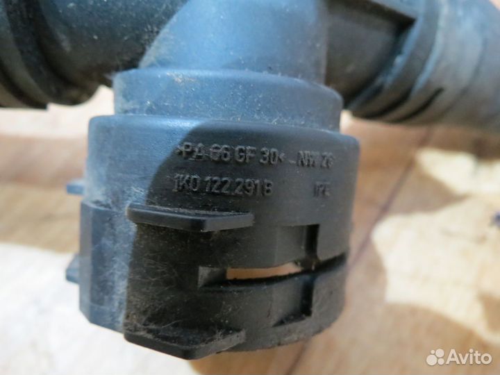 Патрубки системы охлаждения Volkswagen Passat B6