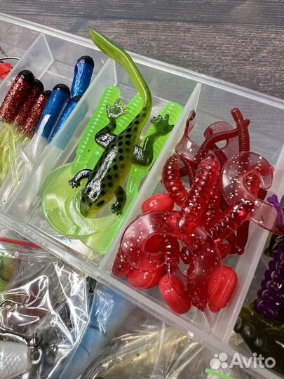 Рыболовный набор приманок 106 шт