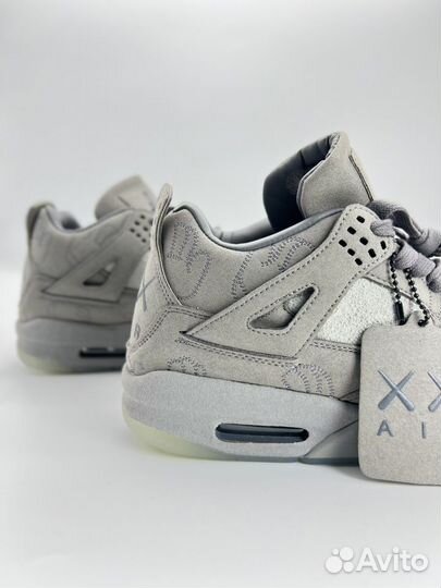 Кроссовки nike air jordan 4 retro kaws