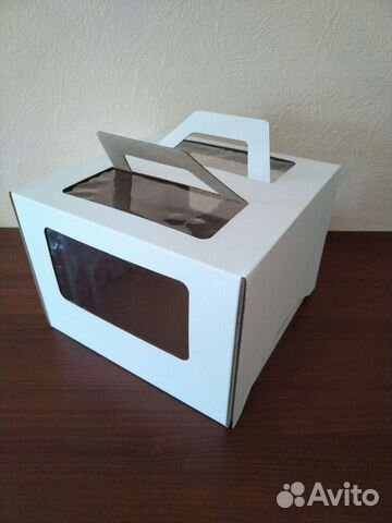 Коробка для торта с ручками