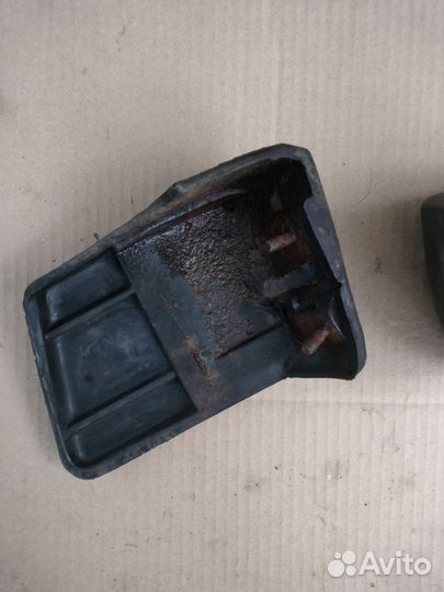 Клыки бампера 2105