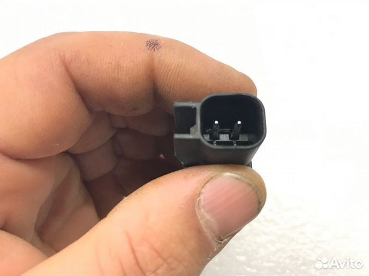 Датчик ABS задний правый Ford Mondeo седан 2.3