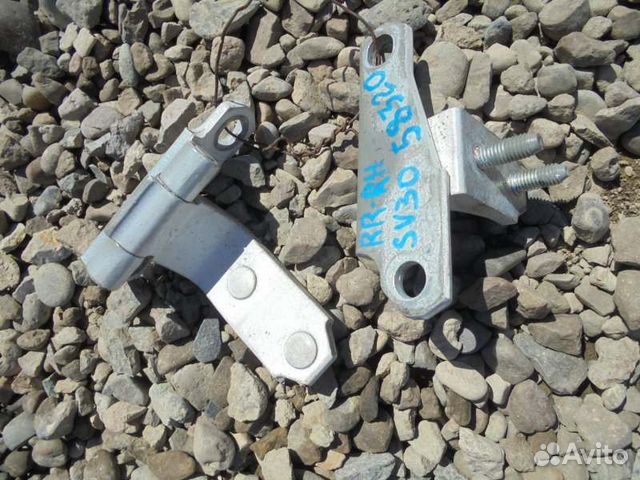 Петля двери задняя правая Toyota Camry SV30 4S-FE