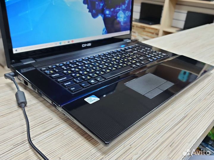 Большой ноутбук 17,3 Intel B970 2.3Ghz SSD 240Gb