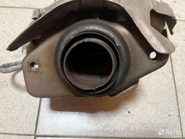 Коллектор выпускной 1.6 H4M LADA, Renault